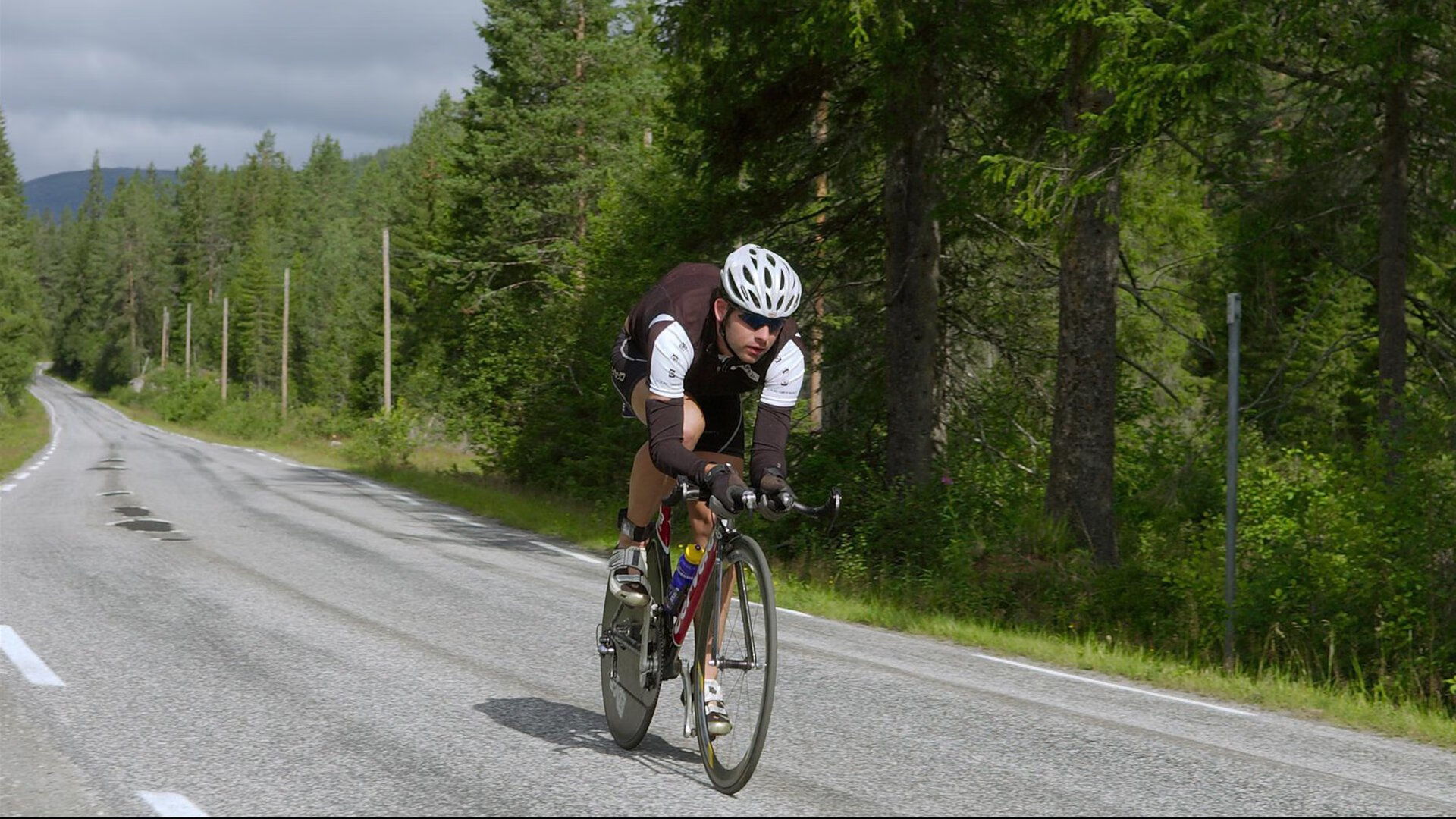 爱游戏体育在线-决赛速度较量 普里戈达不落下风，普里戈任
